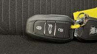 Peugeot 308 1.2 PureTech 110ch S&S Active Pack — photo 16