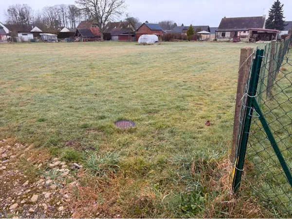 Terrain 1000 m²