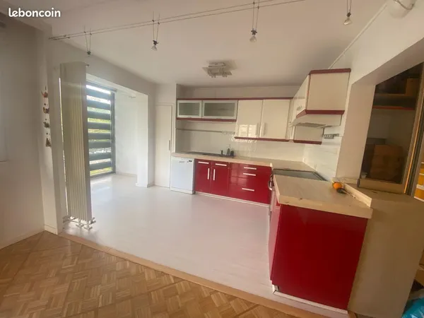 Appartement avec 4 chambres sur MEYLAN libre au 31/10/26