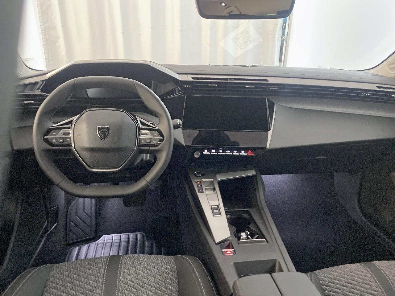 Peugeot 308 hybrid 145 e-dcs6 allure — photo 8