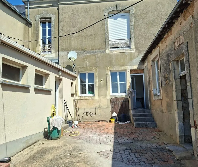 Photo 1
