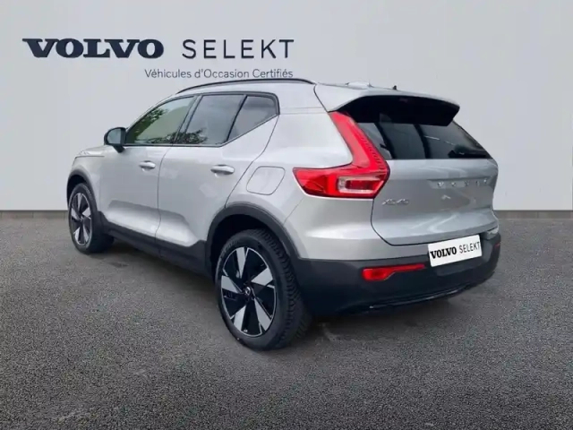 Volvo Xc40 recharge 238ch essential — photo 3