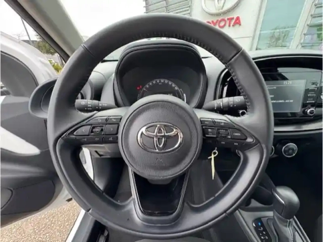 Toyota Aygo 1.0 vvt-i 72 dynamic — photo 7