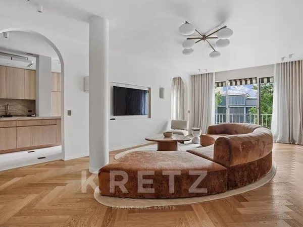 Appartement 6 pièces 170 m²