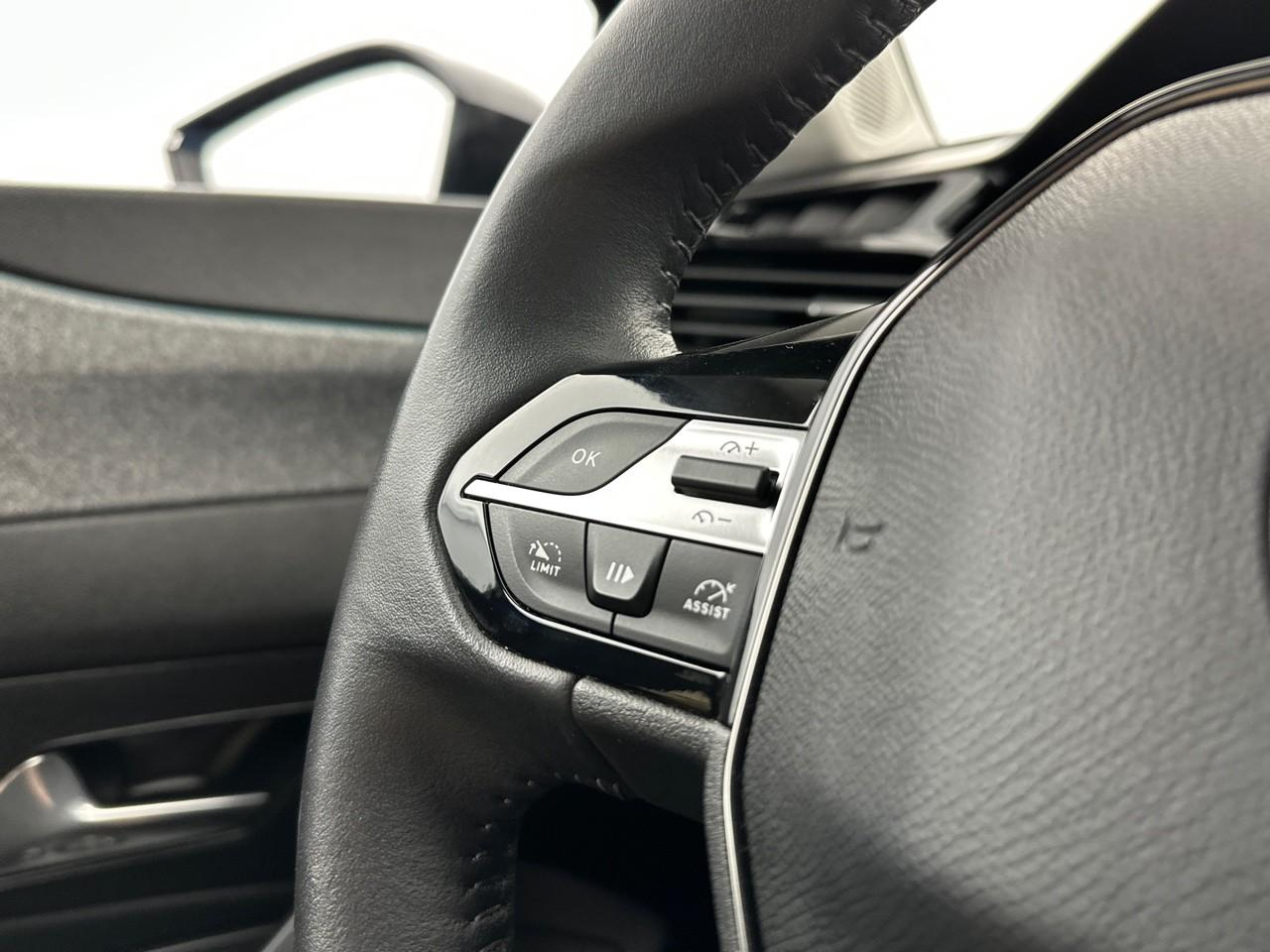 Peugeot 308 puretech 130ch s&s bvm6 allure — photo 17