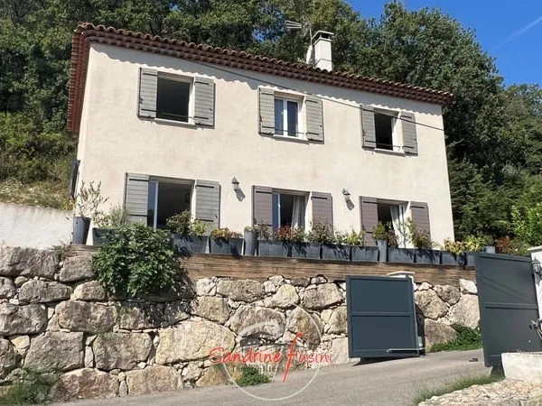 Villa 4 pièces 122 m²