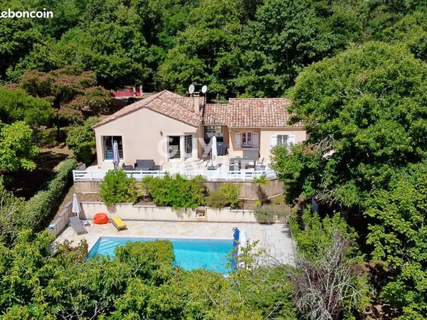 Propriété 6 pièces 144 m²