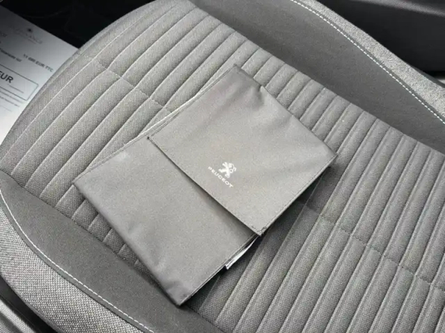 Peugeot 208 puretech 75 s&amp;s bvm5 style — photo 16