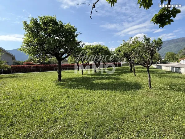 Terrain 750 m² Saint-Jorioz