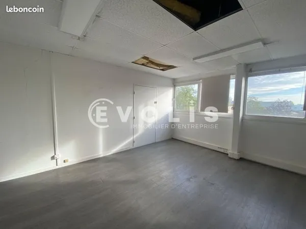 Local d'activité 1 173 m²