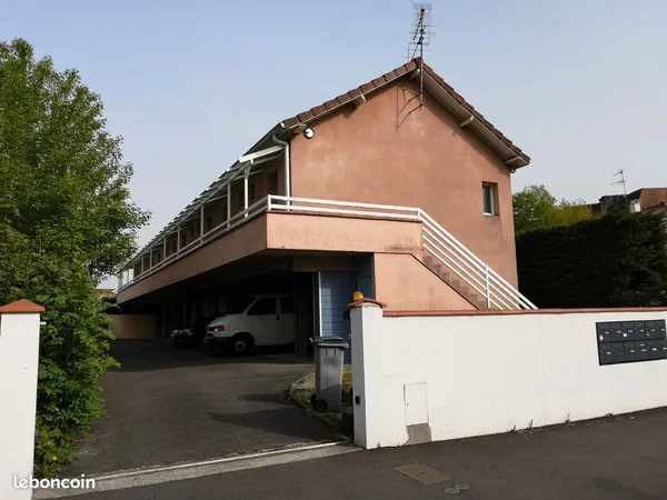 Location appart T1 bis étudiant en face fac pau