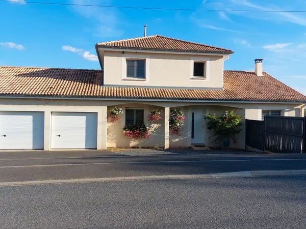 Maison 140 m2 , 6 pièces
