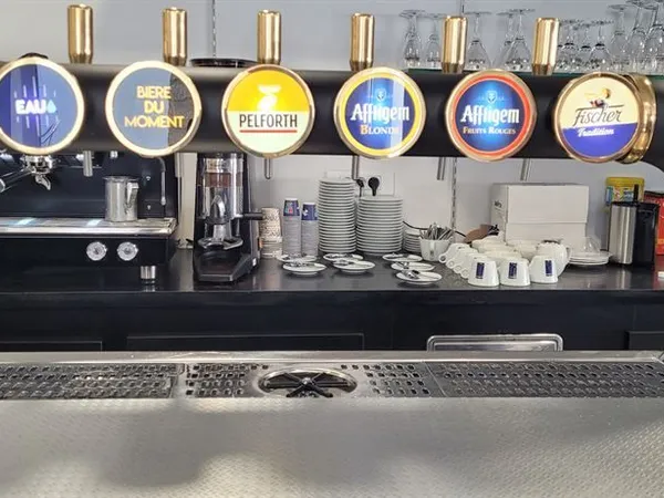 Bar, brasserie, fdj, tabac 280 m² CHANTILLY