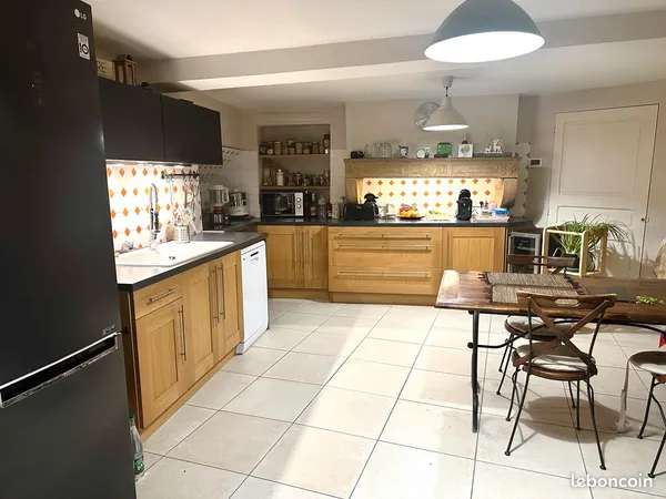MAISON DE CHARME MEUBLÉE - 143 m²