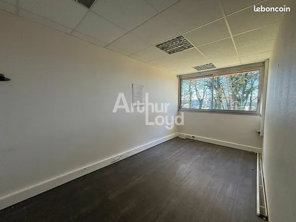 Bureaux 218 m² LA ROCHE-SUR-YON