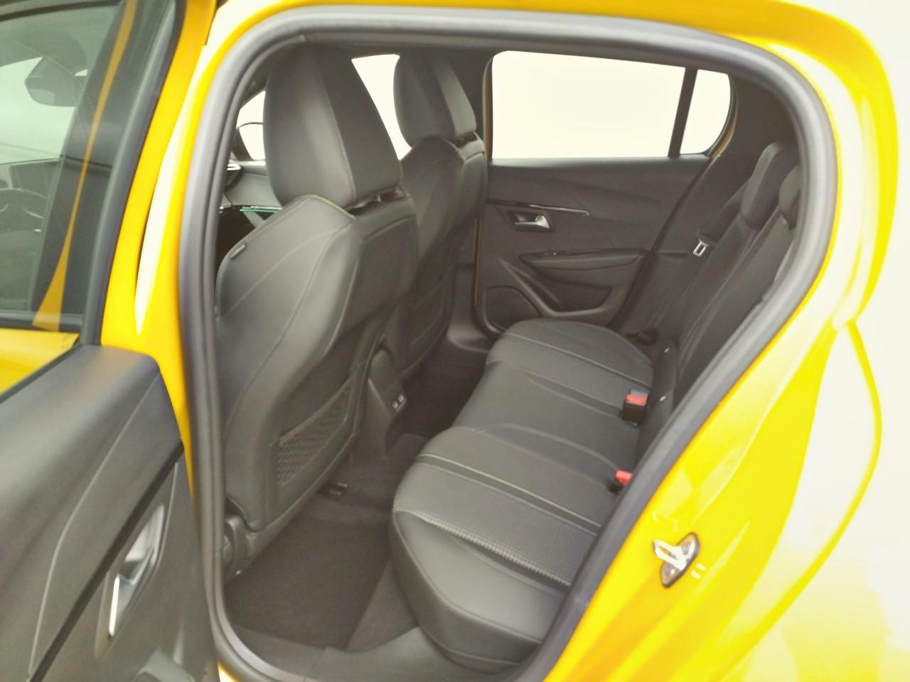 Peugeot 208 puretech 100 s&s eat8 gt — photo 13