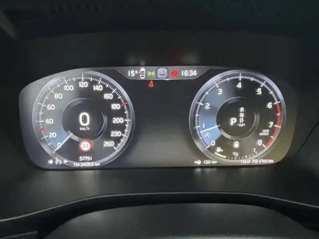 Volvo Xc40 b3 163 ch dct7 — photo 10