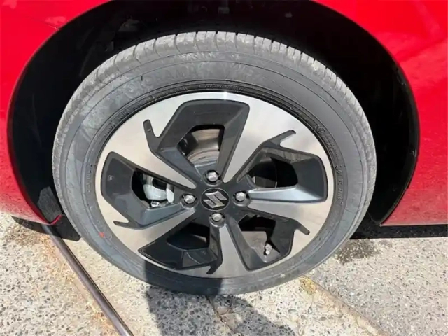 Suzuki Swift 1.2 dualjet hybrid auto — photo 44