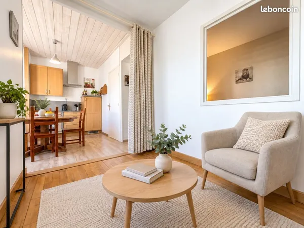T2 meublé de 33 m² avec balcon et ascenseur — grenoble, boulevard foch