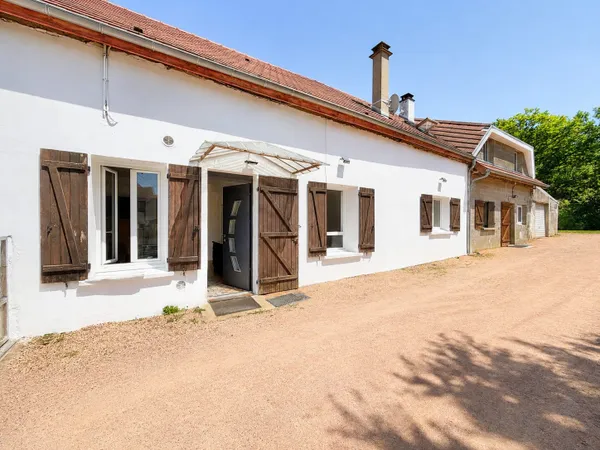 ENSEMBLE IMMOBILIER DE CARACTÈRE  FORT POTENTIEL  186 m²