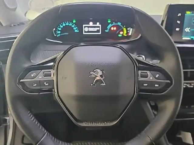 Peugeot 2008 electrique 136 ch — photo 97