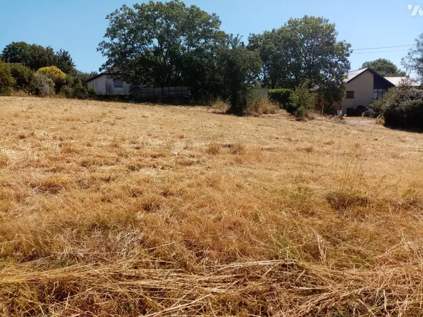 Terrain 1017 m²