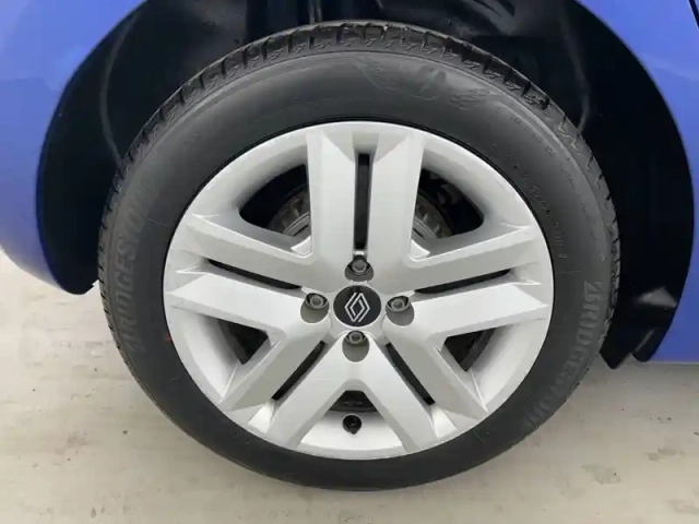 Renault Clio blue dci 100 ch gsr2 — photo 40