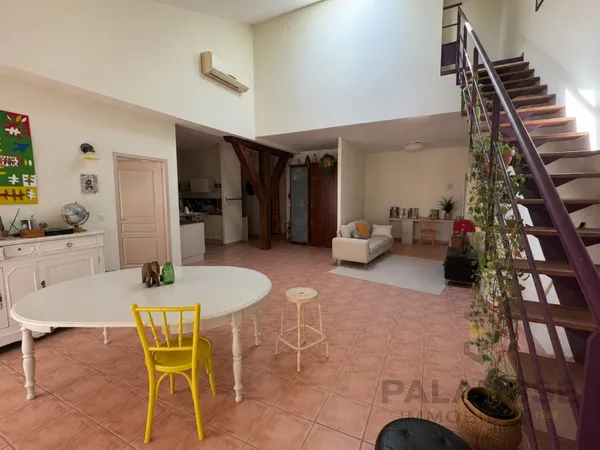 Appartement 3 pièces 98 m²