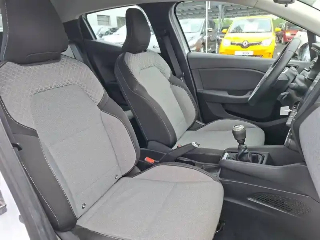 Renault Clio blue dci 100 ch gsr2 — photo 4
