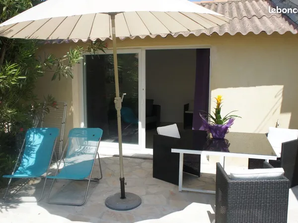 T2 rez de jardin presqu'île de Giens