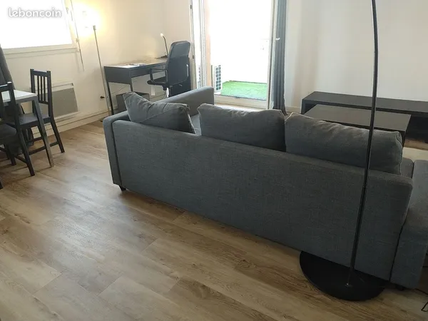 Magnifique grand T2 meublé, climatisé, refait à neuf - Terrasse Sud-Ouest
