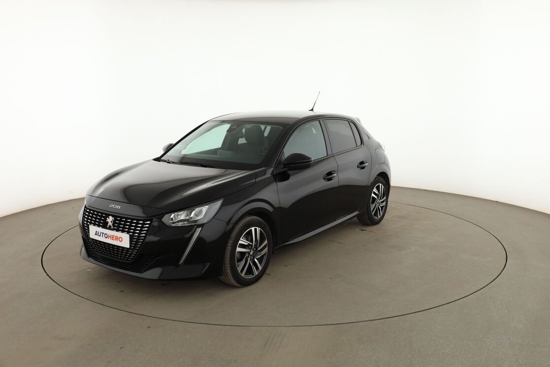 Peugeot 208 1.2 PureTech Allure — photo 1