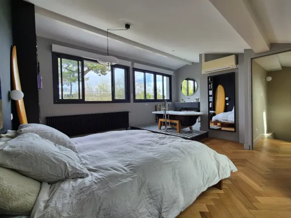 Maison avec patio Bordeaux St Genès