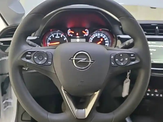 Opel Corsa 1.2 turbo 100 ch bvm6 — photo 9