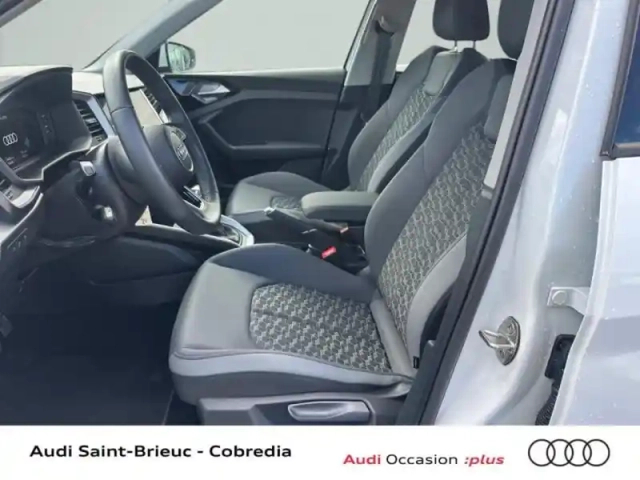 Audi A1 sportback 25 tfsi 95ch design s tronic 7 — photo 22