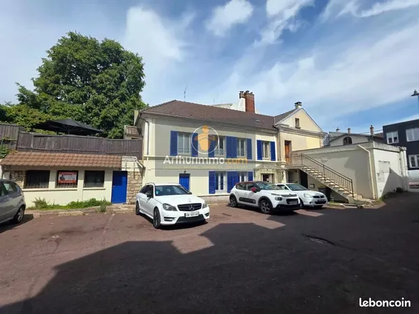 Immeuble 10 pièces 200 m²