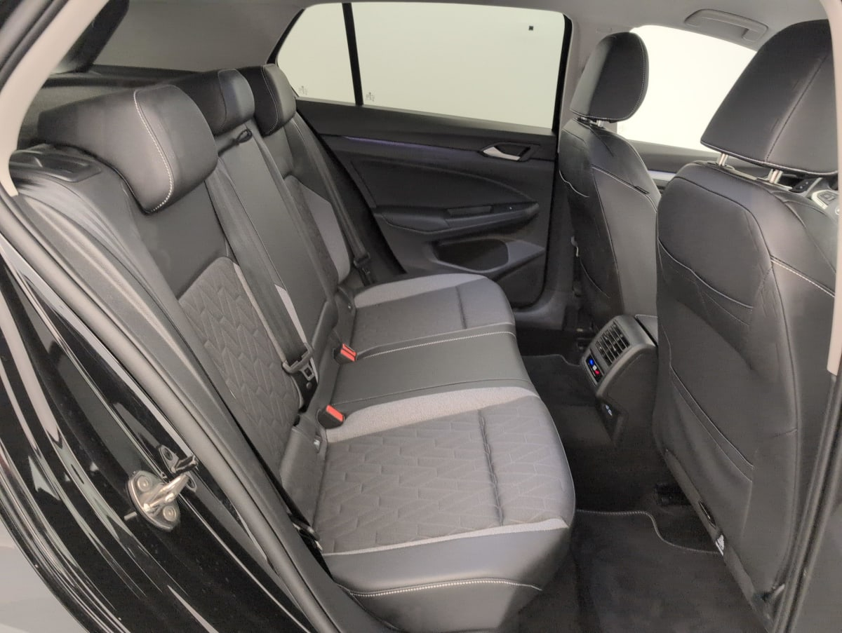 Volkswagen Golf 8 — photo 10