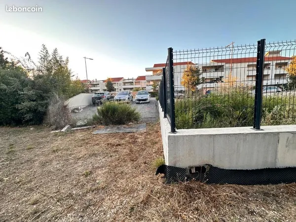 Terrain 230 m² Marignane
