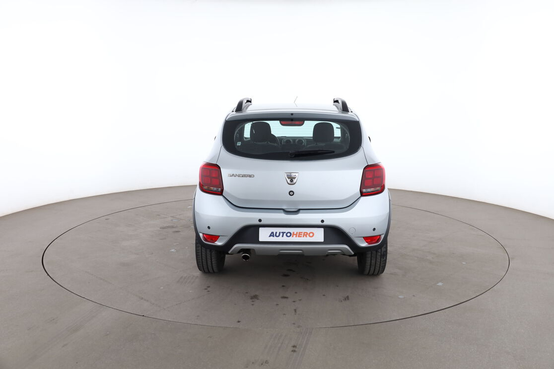 Dacia Sandero Stepway 0.9 TCe — photo 4
