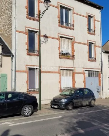 Immeuble de rapport à ST AMAND MONTROND 18
