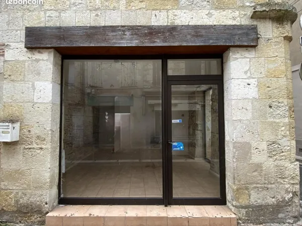 Commerce 25 m²