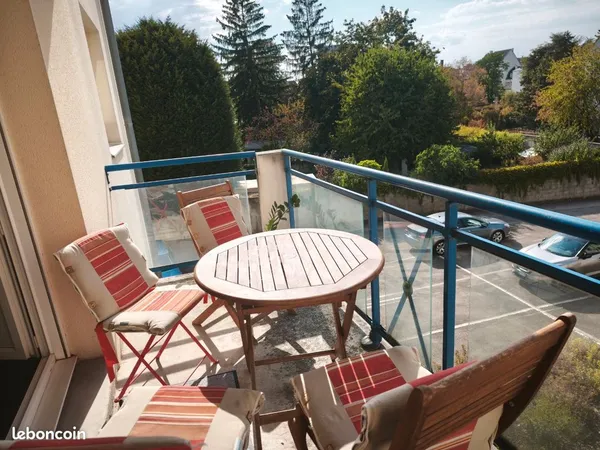 Appartement 2 pièces centre ville St-Louis à 700 mètres de la frontière à aménager selon vos goûts