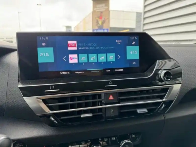 Citroën C4 e- 136 ch automatique — photo 98