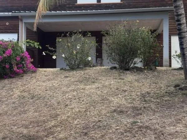 A louer cette charmante Villa de type F5/6 sur le secteur de La Bretagne Sainte Clotilde