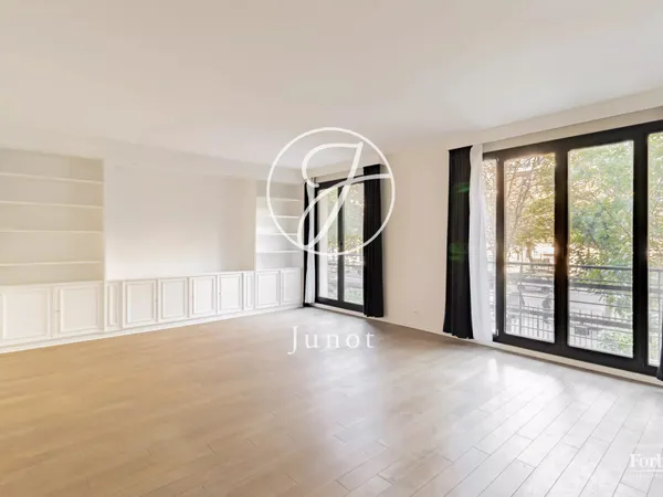 Paris 16e - MAIRIE DU XVI - Appartement familial - 5 pièces - 119,06 m² Carrez - 3 chambres