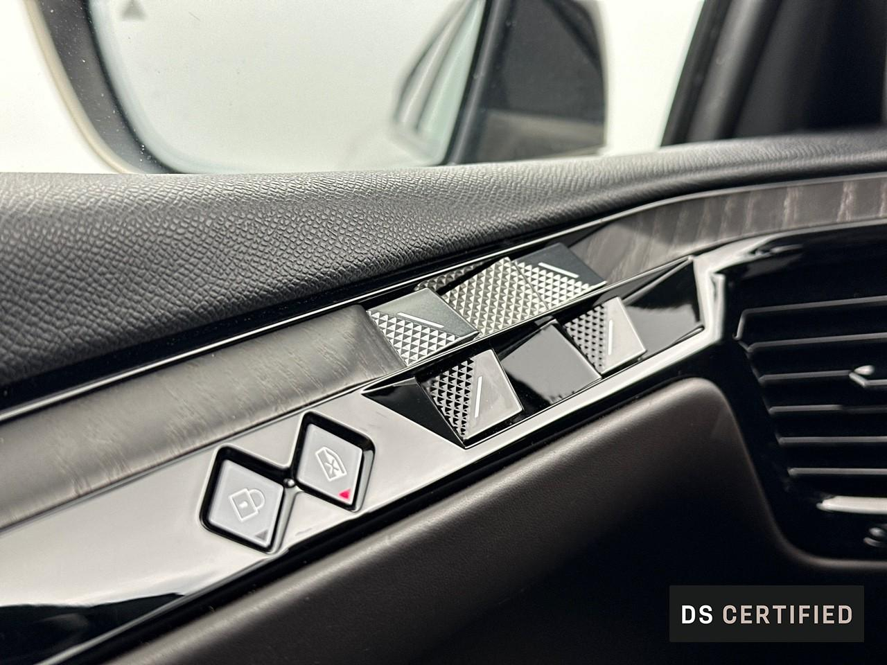 Ds Ds 4 hybride e-tense 225 eat8 la premiere — photo 18