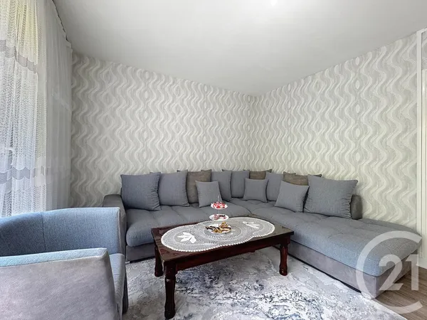 Appartement 4 pièces 64 m²