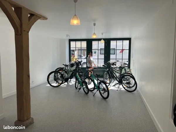 Local commercial 65 m²