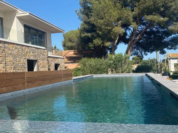 Maison 5 pièces 195 m²
