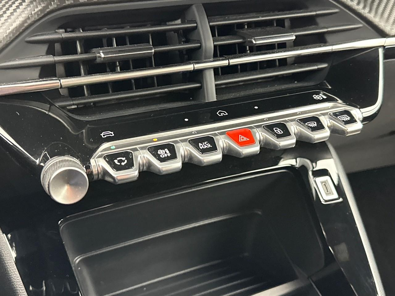 Peugeot 2008 100 s&s bvm6 style — photo 27
